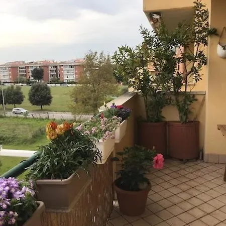 Casa Gorilla Daire Sabaudia