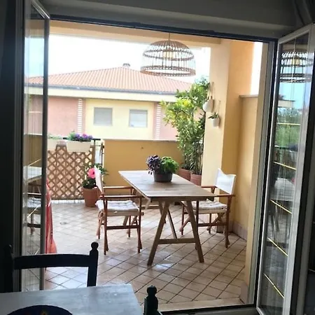 Casa Gorilla Daire Sabaudia